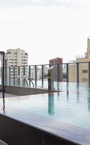 Studio à venda com 29m², 1 quarto e 1 vaga Studio à venda com 29m², 1 quarto e 1 vagaPiscina