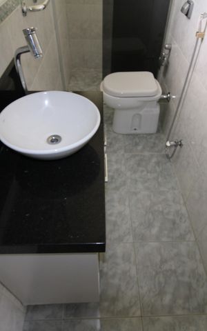 Casa à venda com 150m², 3 quartos e 3 vagasBanheiro 1