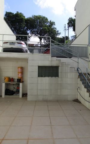 Casa à venda com 150m², 3 quartos e 3 vagasGaragem