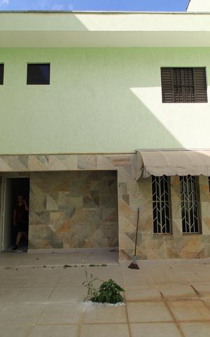 Casa à venda com 150m², 3 quartos e 3 vagasGaragem
