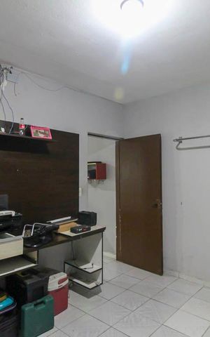 Casa à venda com 203m², 4 quartos e 2 vagas Casa à venda com 203m², 4 quartos e 2 vagasQuarto 4