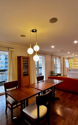 Apartamento à venda com 250m², 3 quartos e 5 vagas Apartamento à venda com 250m², 3 quartos e 5 vagasSala