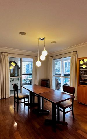 Apartamento à venda com 250m², 3 quartos e 5 vagas Apartamento à venda com 250m², 3 quartos e 5 vagasSala