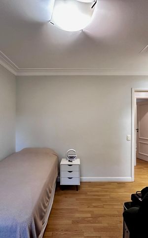 Apartamento à venda com 250m², 3 quartos e 5 vagas Apartamento à venda com 250m², 3 quartos e 5 vagasSuíte 2