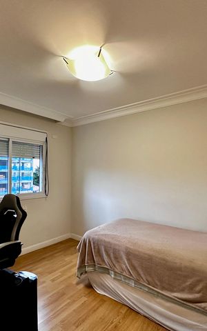 Apartamento à venda com 250m², 3 quartos e 5 vagas Apartamento à venda com 250m², 3 quartos e 5 vagasSuíte 2