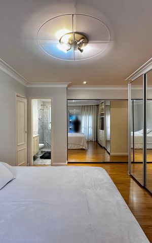 Apartamento à venda com 250m², 3 quartos e 5 vagas Apartamento à venda com 250m², 3 quartos e 5 vagasSuíte 3