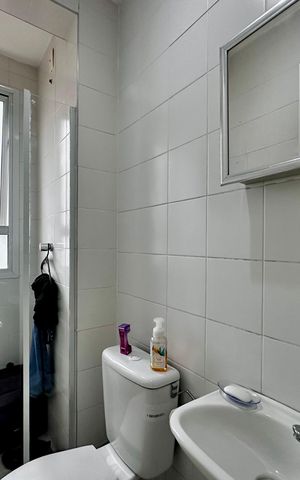 Apartamento à venda com 250m², 3 quartos e 5 vagas Apartamento à venda com 250m², 3 quartos e 5 vagasBanheiro de Serviço