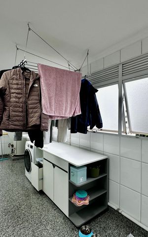 Apartamento à venda com 250m², 3 quartos e 5 vagas Apartamento à venda com 250m², 3 quartos e 5 vagasÁrea de Serviço