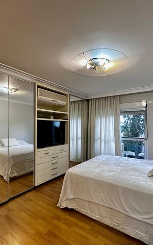 Apartamento à venda com 250m², 3 quartos e 5 vagas Apartamento à venda com 250m², 3 quartos e 5 vagasSuíte 3