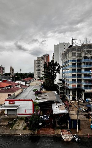 Apartamento à venda com 250m², 3 quartos e 5 vagas Apartamento à venda com 250m², 3 quartos e 5 vagasVista