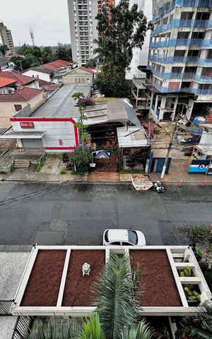Apartamento à venda com 250m², 3 quartos e 5 vagas Apartamento à venda com 250m², 3 quartos e 5 vagasVista
