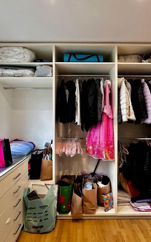 Apartamento à venda com 250m², 3 quartos e 5 vagas Apartamento à venda com 250m², 3 quartos e 5 vagasCloset Suíte 3