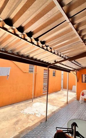 Casa à venda com 270m², 5 quartos e 1 vaga Casa à venda com 270m², 5 quartos e 1 vagaCasa 3 - Quintal