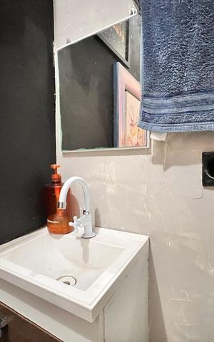 Casa à venda com 270m², 5 quartos e 1 vaga Casa à venda com 270m², 5 quartos e 1 vagaLavabo