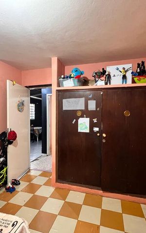 Casa à venda com 270m², 5 quartos e 1 vaga Casa à venda com 270m², 5 quartos e 1 vagaCasa 2 - Quarto 1