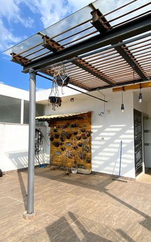 Apartamento à venda com 160m², 3 quartos e 3 vagas Apartamento à venda com 160m², 3 quartos e 3 vagasCobertura