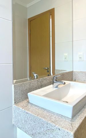 Apartamento à venda com 160m², 3 quartos e 3 vagas Apartamento à venda com 160m², 3 quartos e 3 vagasBanheiro da Suíte 1