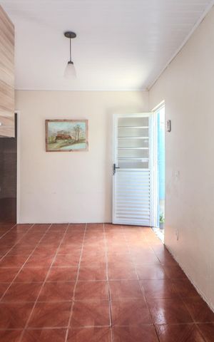 Casa à venda com 64m², 2 quartos e 3 vagas Casa à venda com 64m², 2 quartos e 3 vagasCozinha