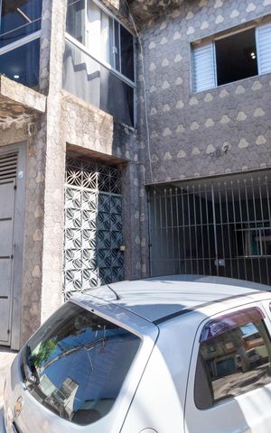 Casa à venda com 250m², 5 quartos e 2 vagasFachada