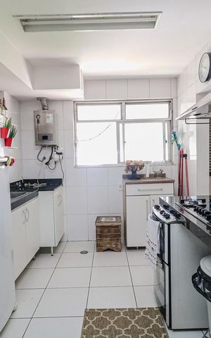 Apartamento à venda com 169m², 3 quartos e 2 vagas Apartamento à venda com 169m², 3 quartos e 2 vagasCozinha