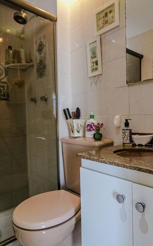 Apartamento à venda com 169m², 3 quartos e 2 vagas Apartamento à venda com 169m², 3 quartos e 2 vagasBanheiro Social
