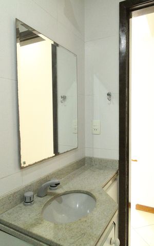 Apartamento à venda com 161m², 4 quartos e 2 vagasBanheiro social 1