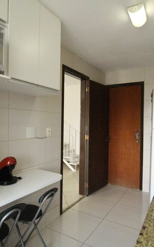 Apartamento à venda com 161m², 4 quartos e 2 vagasCozinha