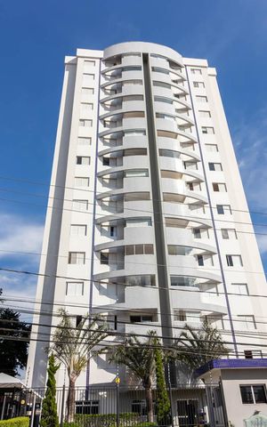 Apartamento à venda com 94m², 3 quartos e 2 vagas Apartamento à venda com 94m², 3 quartos e 2 vagasFachada do Prédio