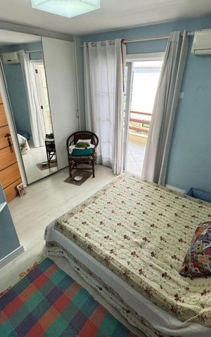 Casa de condomínio à venda com 200m², 3 quartos e 2 vagasSuite 2