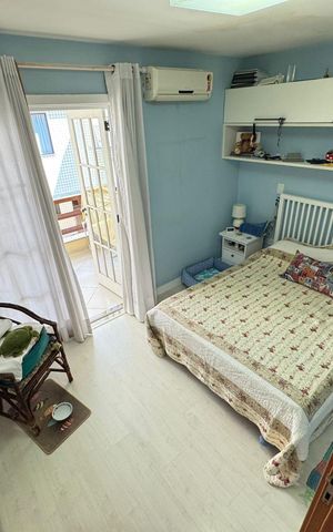 Casa de condomínio à venda com 200m², 3 quartos e 2 vagasSuite 2