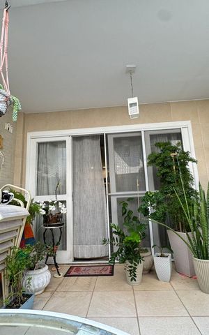Casa de condomínio à venda com 200m², 3 quartos e 2 vagasVaranda da sala