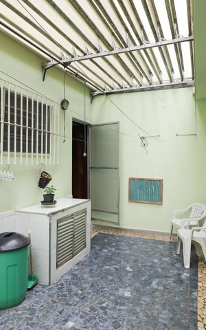 Casa para alugar com 172m², 3 quartos e 3 vagas Casa para alugar com 172m², 3 quartos e 3 vagasÁrea externa