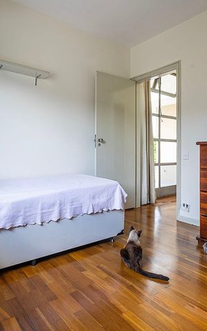 Casa à venda com 526m², 4 quartos e 4 vagas Casa à venda com 526m², 4 quartos e 4 vagasQuarto 3