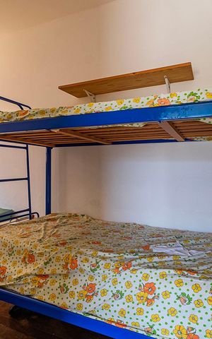 Casa à venda com 526m², 4 quartos e 4 vagas Casa à venda com 526m², 4 quartos e 4 vagasQuintal - Quarto de Serviço