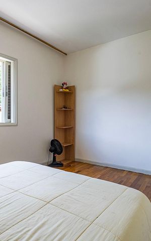 Casa à venda com 526m², 4 quartos e 4 vagas Casa à venda com 526m², 4 quartos e 4 vagasSuíte