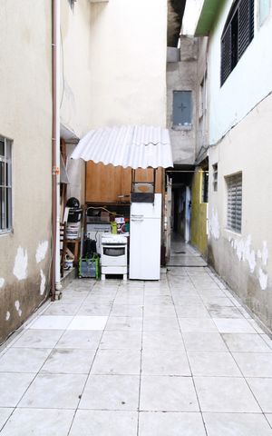 Casa à venda com 80m², 3 quartos e sem vagaÁrea comum