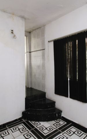 Casa à venda com 80m², 3 quartos e sem vagaSuíte