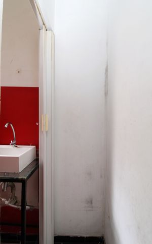 Casa à venda com 80m², 3 quartos e sem vagaLavabo