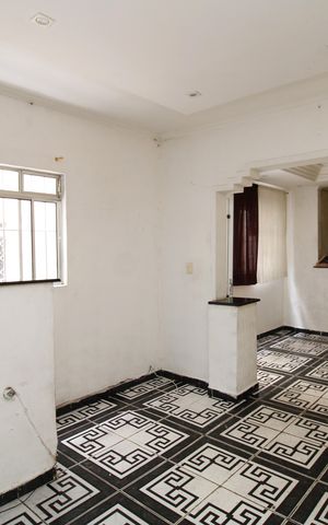 Casa à venda com 80m², 3 quartos e sem vagaSala