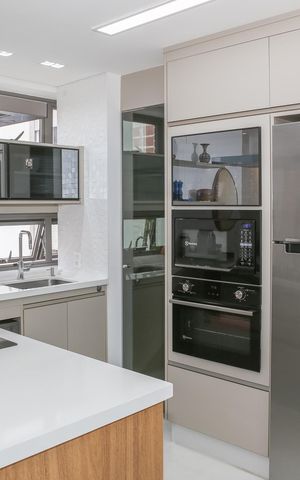 Apartamento à venda com 85m², 2 quartos e 2 vagas Apartamento à venda com 85m², 2 quartos e 2 vagasCozinha e Área de Serviço