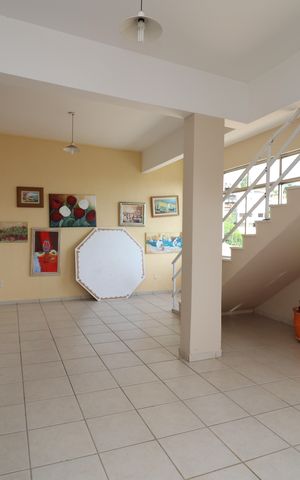 Casa à venda com 333m², 5 quartos e 4 vagasSalão de Festas