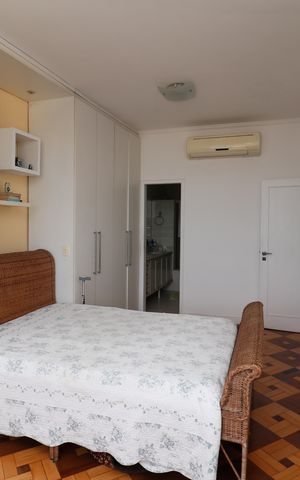Casa à venda com 333m², 5 quartos e 4 vagasSuíte 2
