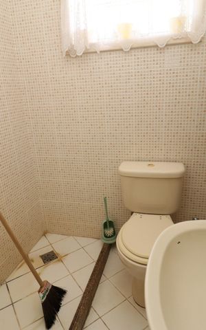 Casa à venda com 333m², 5 quartos e 4 vagasBanheiro de serviço 1