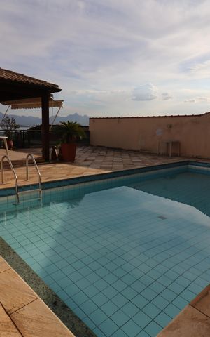 Casa à venda com 333m², 5 quartos e 4 vagasÁrea da Piscina