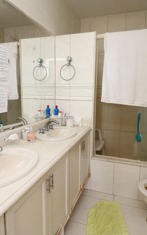 Casa à venda com 333m², 5 quartos e 4 vagasBanheiro da Suíte 2
