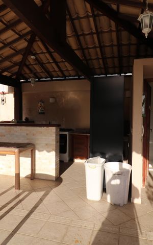 Casa à venda com 333m², 5 quartos e 4 vagasÁrea da Piscina