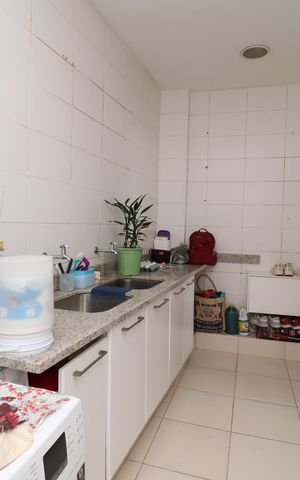 Casa à venda com 333m², 5 quartos e 4 vagasÁrea de Serviço 2