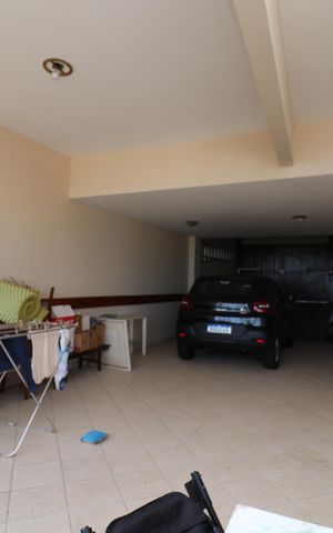 Casa à venda com 333m², 5 quartos e 4 vagasGaragem