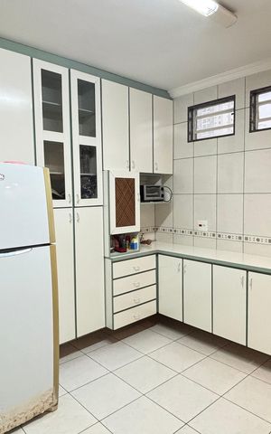 Casa à venda com 160m², 2 quartos e 1 vaga Casa à venda com 160m², 2 quartos e 1 vagaCozinha