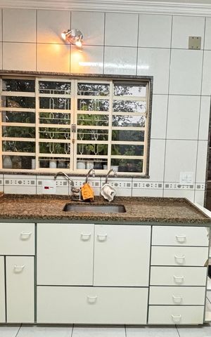 Casa à venda com 160m², 2 quartos e 1 vaga Casa à venda com 160m², 2 quartos e 1 vagaCozinha